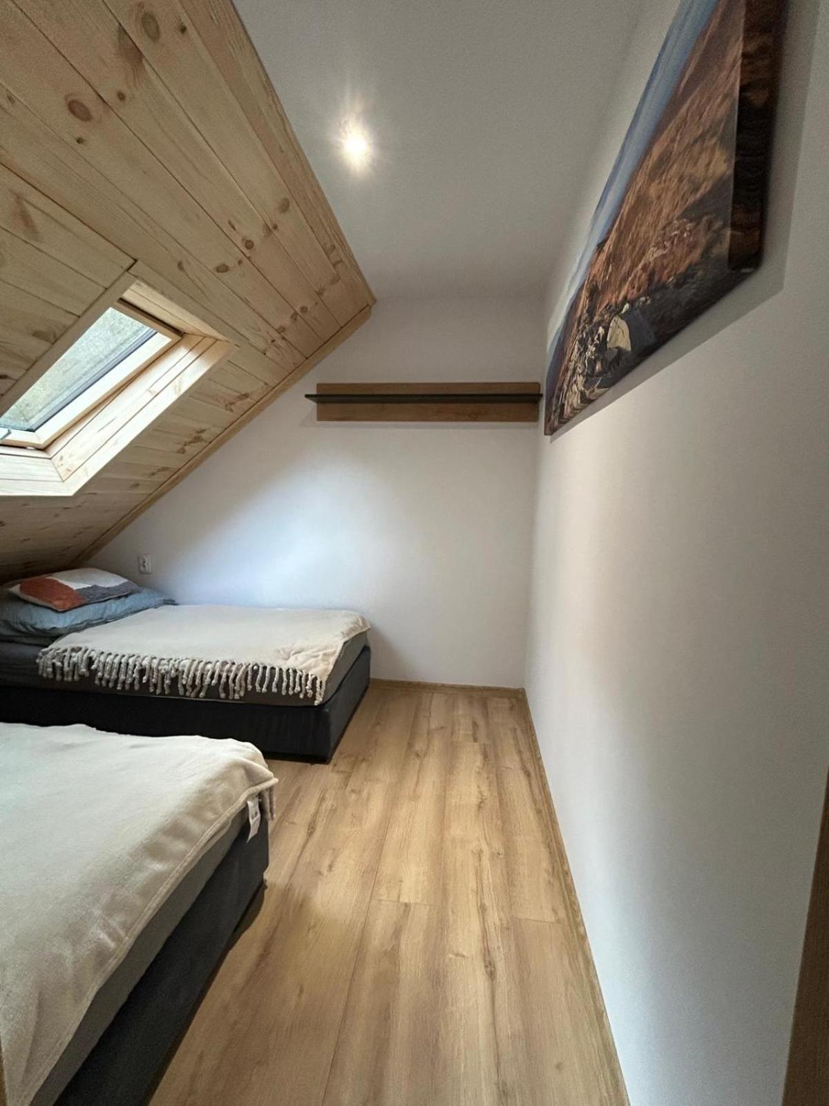 Poloninka Hotel Ustrzyki Górne Екстериор снимка